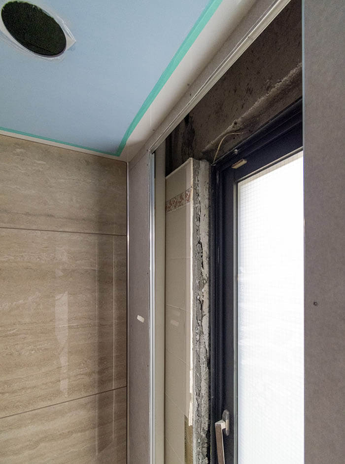 オーダーユニットバスの組み立て