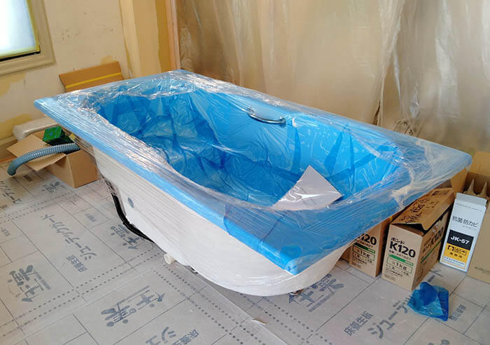 オーダーユニットバスの組み立て